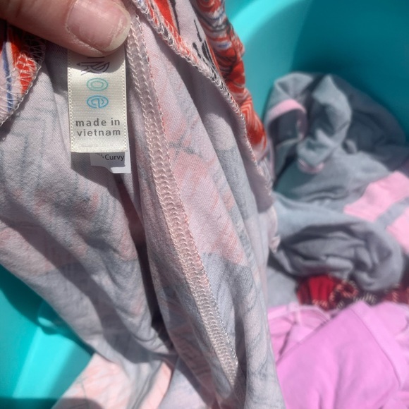 LuLaRoe TC Red White & Blue Leggings - Picture 2 of 3